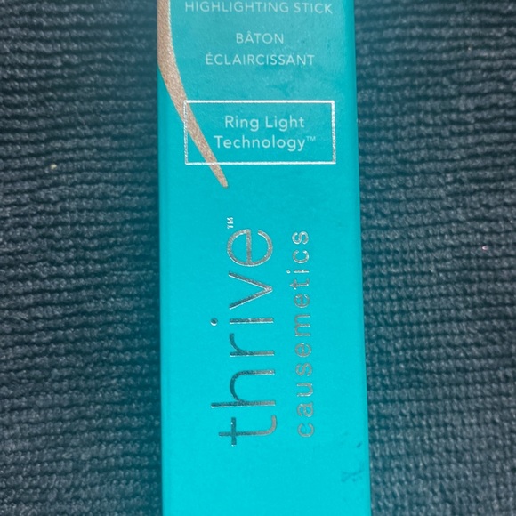 Brilliant Eye Brightener. Highlighting Stick. - Picture 2 of 5